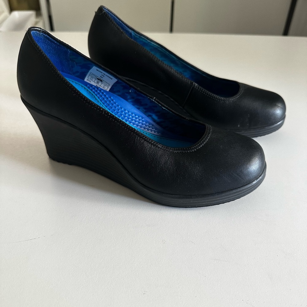 Rare Crocs platform wedge black excellent condition